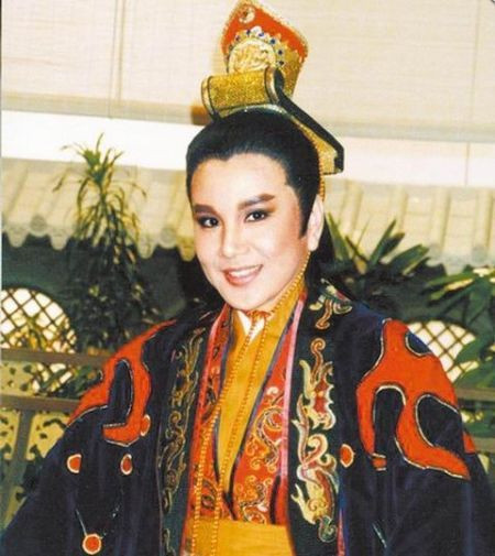 台戏曲演员李如麟揭坎坷身世:被男友逼陪睡戏迷(组图)