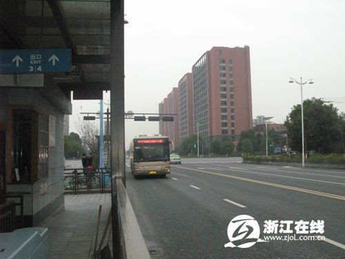 杭州师范大学女生被公交车碾死 大学城连发车祸