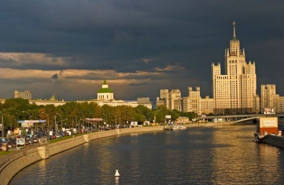 Kotelincheskaya_Naberezhnaja_Moscow.hires