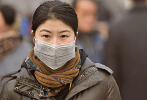 记者因北京污染面部肿胀 驻英后好转