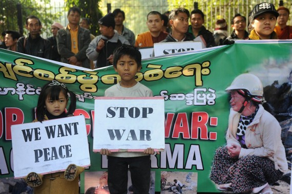 缅甸政府无视停火协议 继续围剿克钦独立军武装(高清组图)