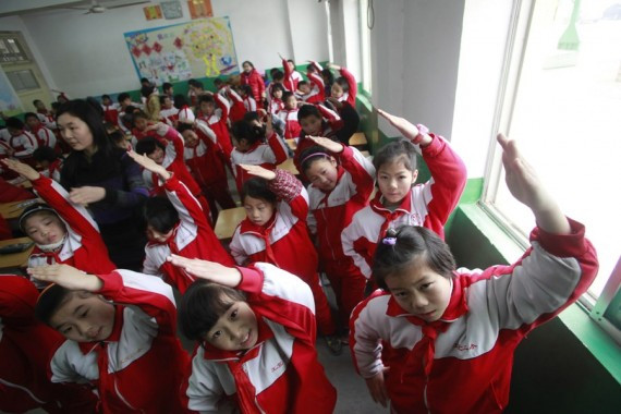 为躲避空气污染 中国各地多所小学取消户外活动(高清组图)