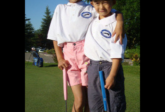 烈市华裔小姐弟 美国高尔夫球赛再获奖