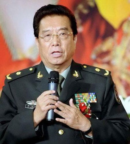 揭秘演艺圈中将星军衔的明星 黄宏正军级待遇(组图)