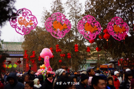 看到这你肯定想回国了！实拍大年初二北京地坛庙会(组图)