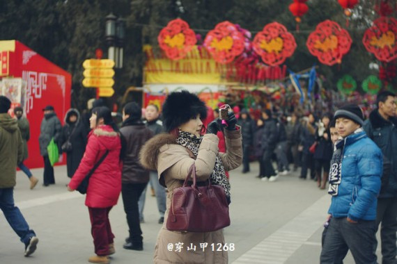 看到这你肯定想回国了！实拍大年初二北京地坛庙会(组图)