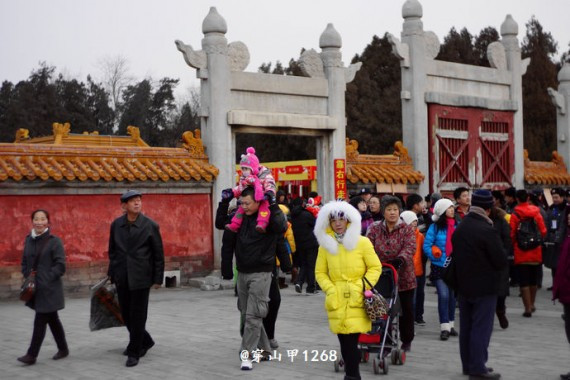 看到这你肯定想回国了！实拍大年初二北京地坛庙会(组图)