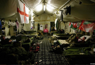 阿富汗士兵生活照 “床上空间”引关注