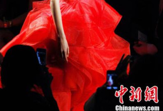 婚纱女王上海店被指歧视试穿收3000元