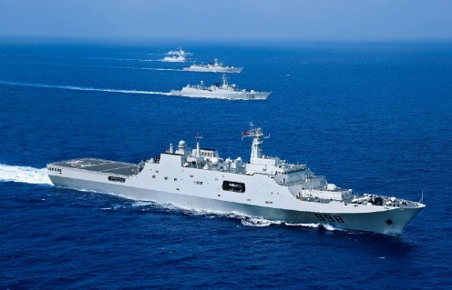 中国海军订购多艘巨舰 水平顶尖正在海试(组图)