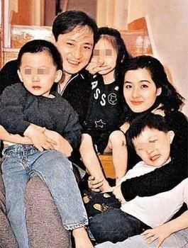 明星“私生子”落魄成长:王祖贤聋哑女儿再曝光(组图)