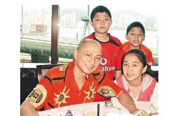 明星“私生子”落魄成长:王祖贤聋哑女儿再曝光(组图)