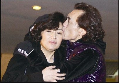 揭秘李咏追求哈文:从一见钟情到死皮赖脸(组图)