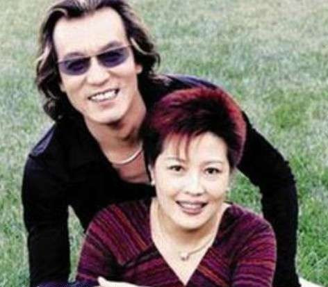 揭秘李咏追求哈文:从一见钟情到死皮赖脸(组图)