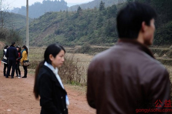 贵隐秘的婚姻:贵州12岁留守儿童被嫁给28岁男人(高清组图)