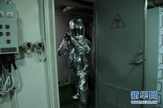 中国海军训练动真格 消极怠慢者将被严办(组图)