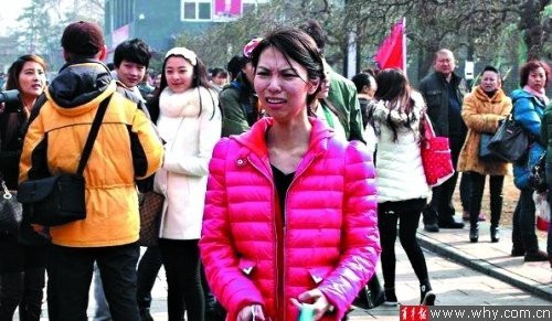 北京电影学院落榜“咆哮姐”走红网络(组图)