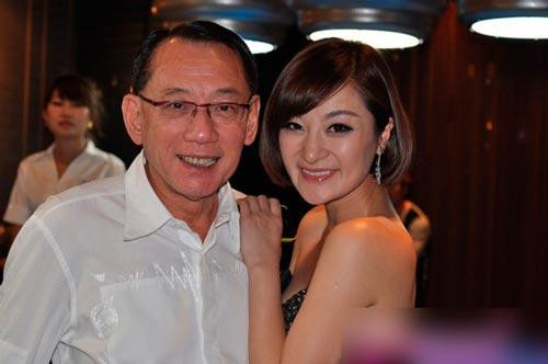 香港娱乐圈风流大亨之杨受成:风流史厚过电话簿(组图)