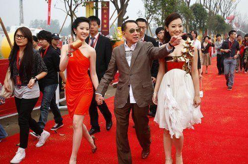 香港娱乐圈风流大亨之杨受成:风流史厚过电话簿(组图)