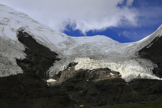 被电影《红河谷》剧组炸毁的西藏阿里卡若拉冰川(高清组图)