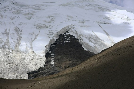 被电影《红河谷》剧组炸毁的西藏阿里卡若拉冰川(高清组图)