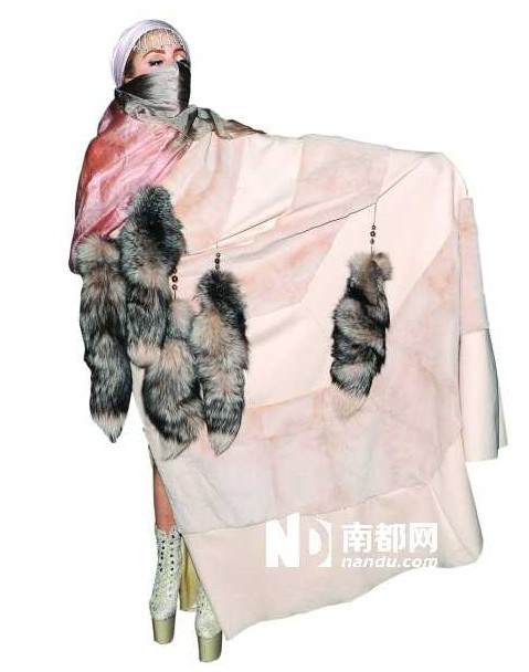 盘点欧美明星怪癖 蕾哈娜化妆间一定要有长镜子(组图)