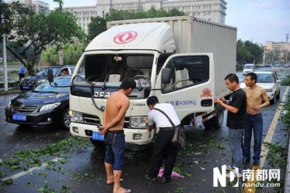 广东多地突遭风雹袭击 在东莞已造成8死136伤(高清组图)