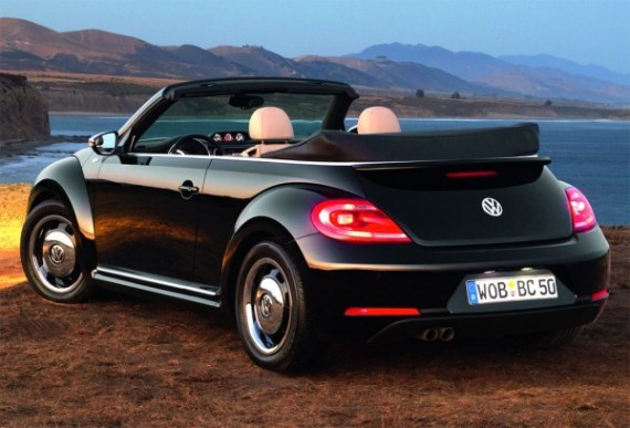 2013-Volkswagen-Beetle-Convertible-UK-3