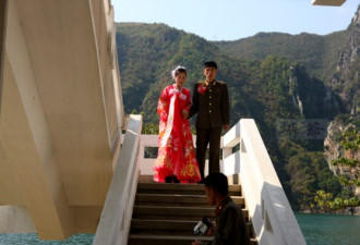 在朝鲜旅游 意外拍到普通民众的婚礼
