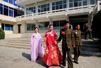 在朝鲜旅游 意外拍到普通民众的婚礼