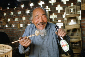 酒与人命运相连 光怪陆离的社会图景