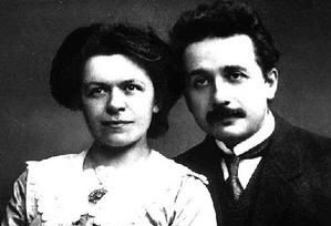 揭密爱因斯坦私生活 两次婚姻皆失败