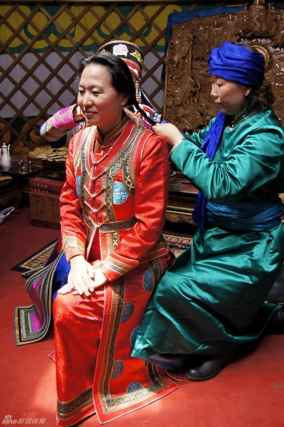 王军霞与第二任丈夫黄天文离婚 发长文对丈夫致歉(组图)