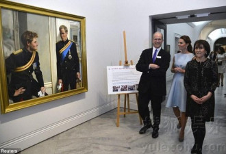 凯特王妃孕再现身 赴画廊参观威廉王子像