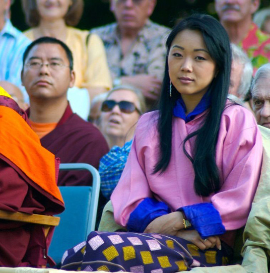 揭秘不丹王国最美的二公主 一双丹凤眼迷晕了驸马(组图)