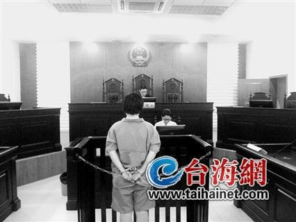 未婚女护士厕所产子 怕被人嘲笑将其掐死(图)
