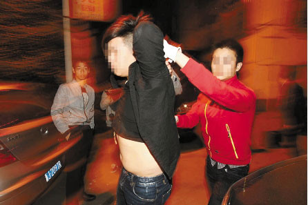 曾经富二代特警今成毒贩 当年同事将其抓捕归案(图)
