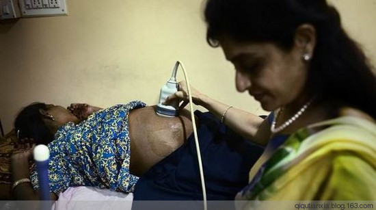 印度举世闻名“造婴工厂”：代孕妈妈无监护权(组图)
