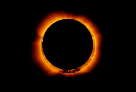 annular-solar-eclipse-hinode-444x300