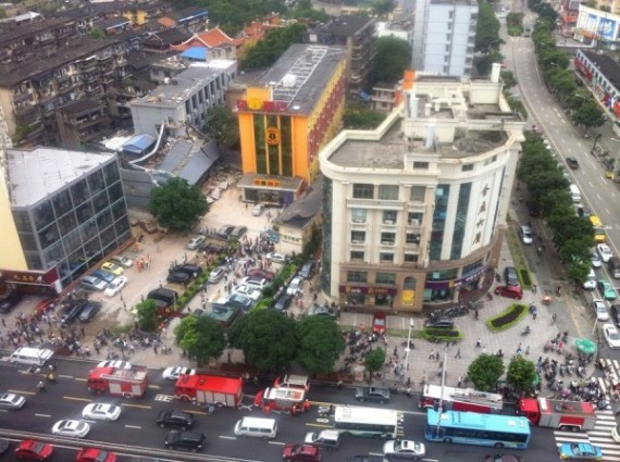 福州一家酒店发生坍塌事故 疑有10多人被困(组图)