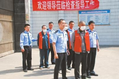 人贩因小孩太聪明卖不出去 将其与石头装包溺死(组图)