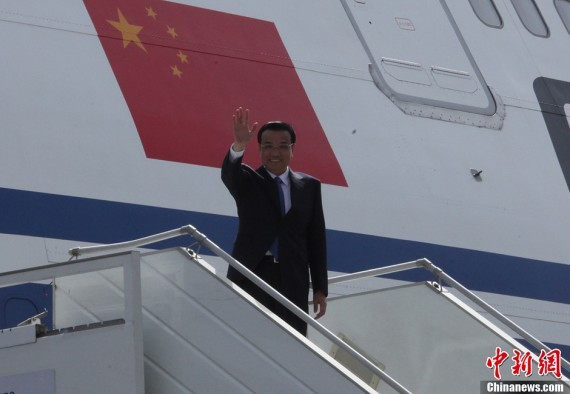 李克强抵达新德里 开始对印度进行正式访问 (高清组图)