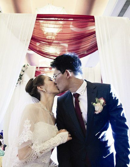 武汉小伙网上追洋妞 边查字典边聊天见3面就结婚(图)