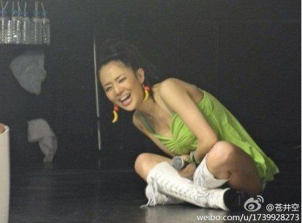 日AV女优苍井空自曝是处女希望30岁前破处(组图)