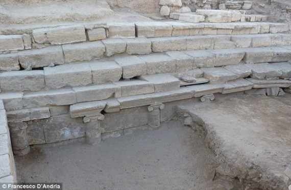 土耳其发现神秘古代遗址:或为传说中地狱之门(高清组图)