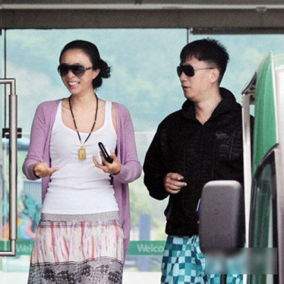 孙红雷与女友低调现身小面馆 知情人曝两人早已结婚(组图)