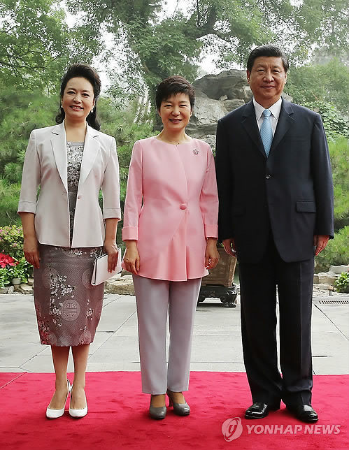 韩国女总统朴槿惠谈习近平:我们都受过不少苦(组图)