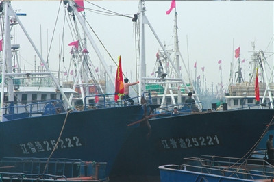 朝方抢走被扣中国渔船食物 船员10多天靠鱼充饥(多图)