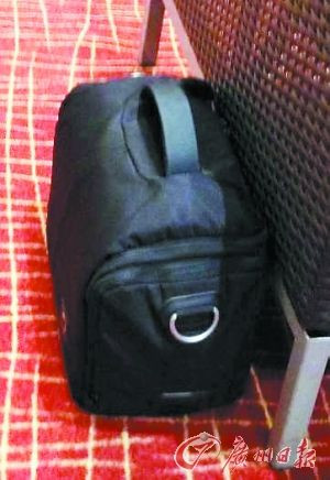 捡到2亿元钻石女子:发现那么多钻石我都懵了(组图)