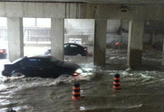 多市饱受暴雨淹水之苦 交通供电正恢复